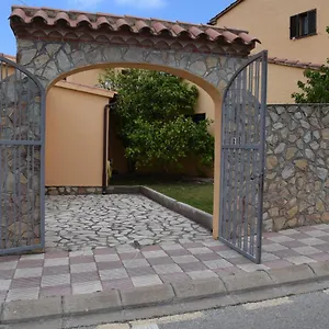 Casa 30 L' Escala